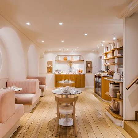 Oratio Hotel 3*